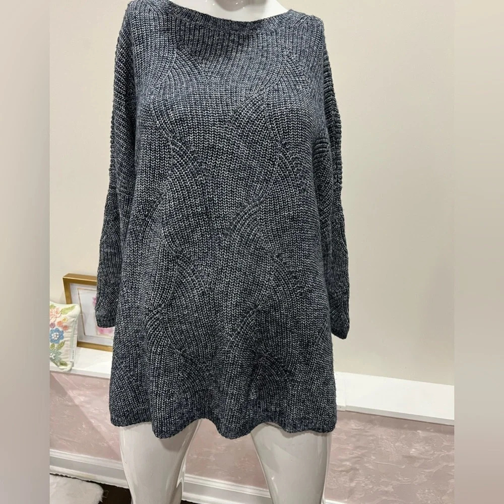 J.JILL beautiful knitted sweater